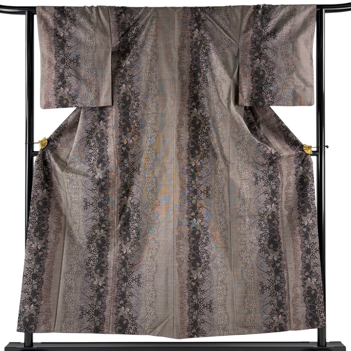 紬 身丈152.5cm 裄丈63cm S 袷 草花 シルエット 焦茶色 正絹 秀品