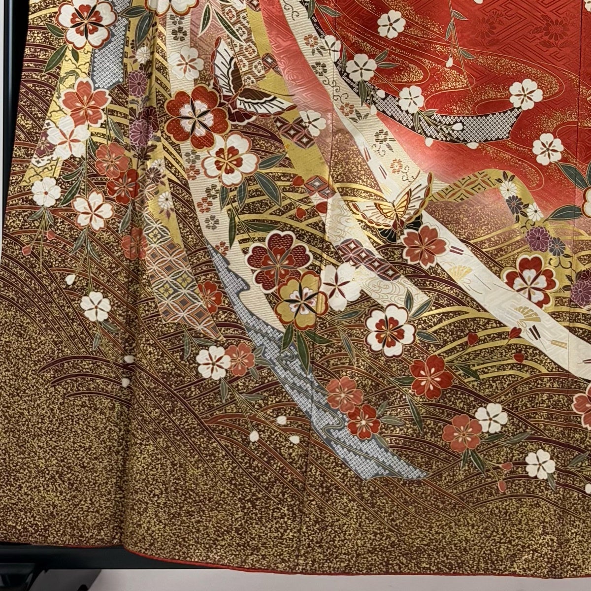 振袖 身丈160cm 裄丈65cm M 袷 蝶 熨斗 金彩 染め分け 赤 正絹 秀品