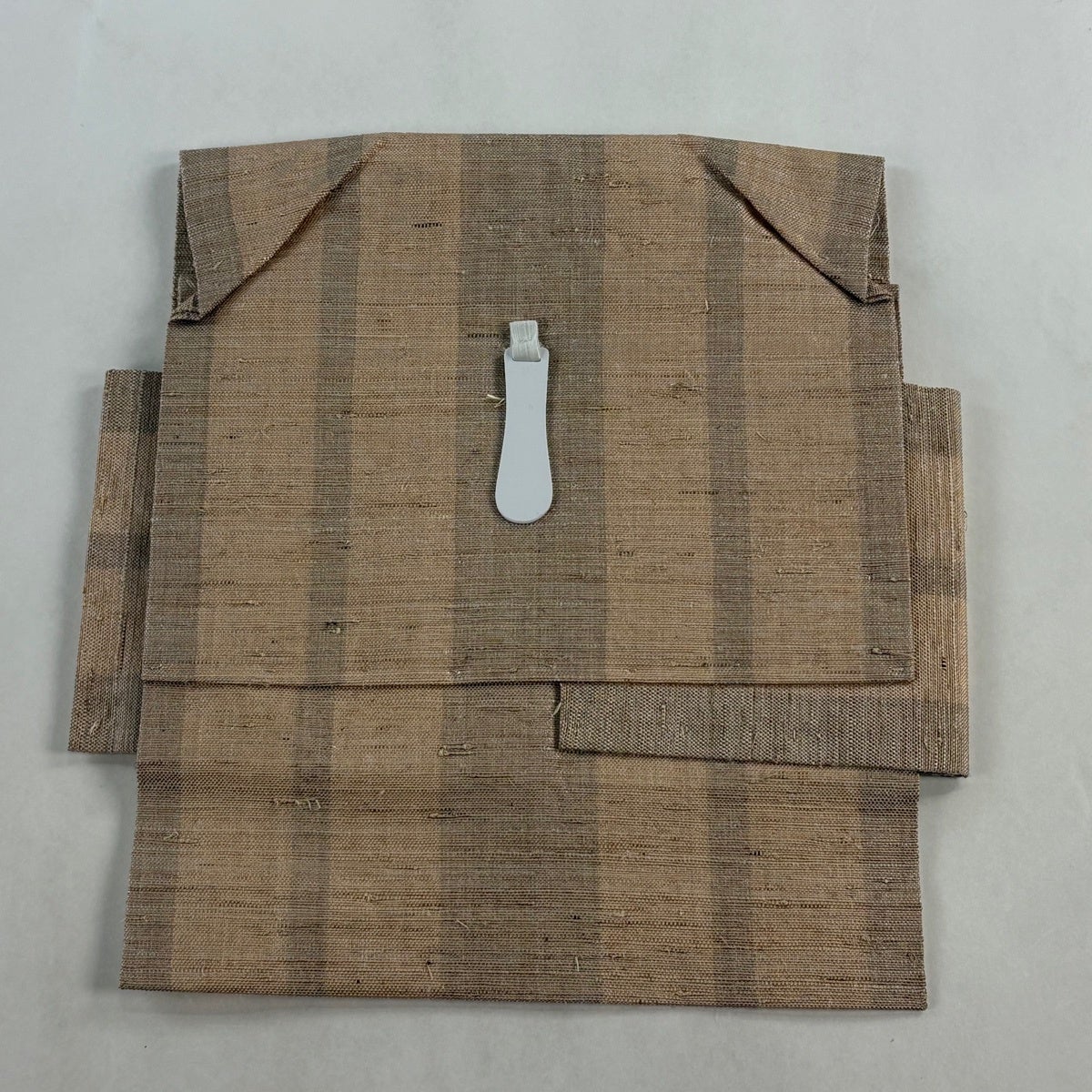 夏物 作り帯 付け帯 つけ帯 中古 リサイクル 麻 和紙 カジュアル 仕立て上がり 全通 格子模様 黒色 薄茶系色 きもの北條 A1333-12 夏物 名古屋帯 九寸 麻 本麻 リサイクル 作家物 雅光 手描き 生成り色