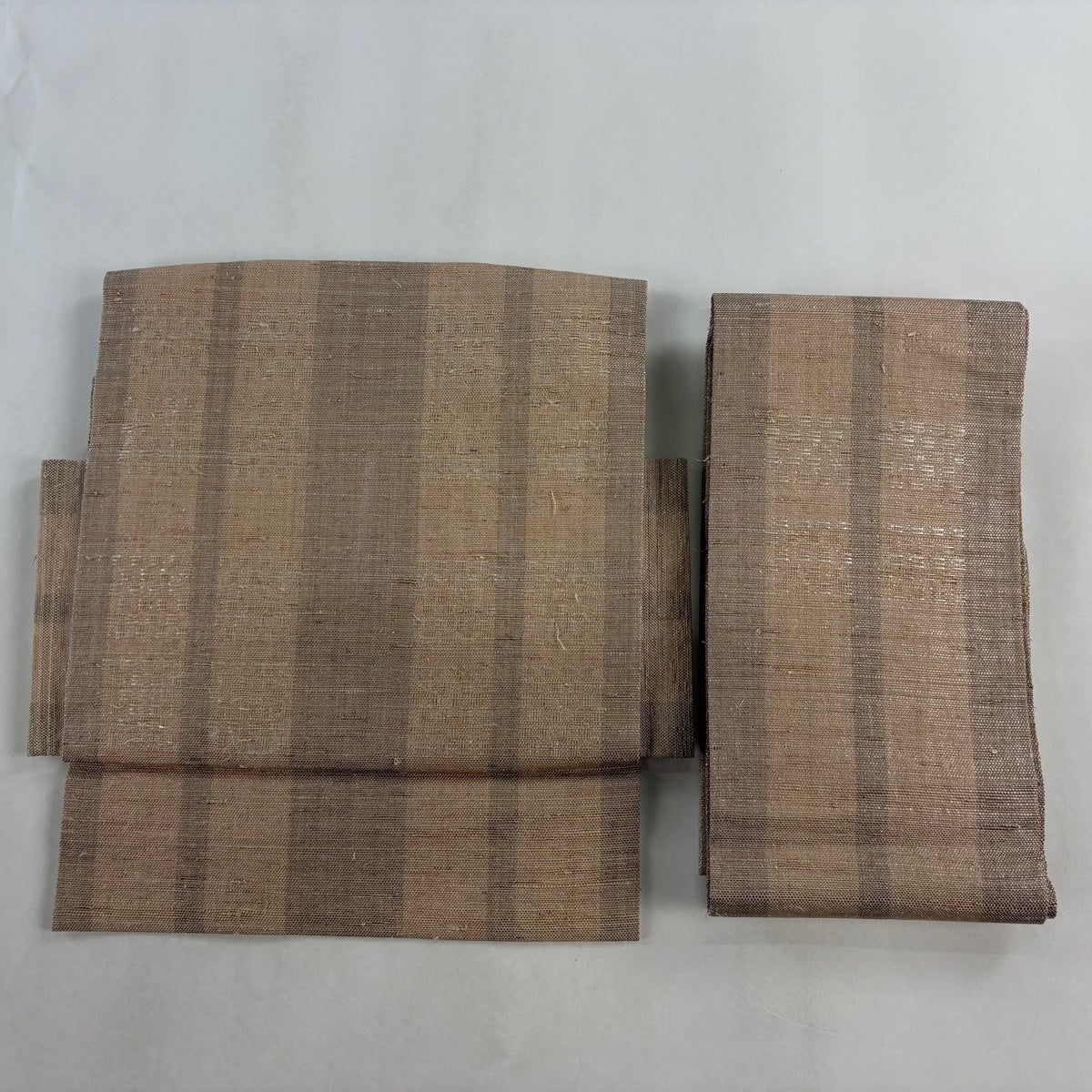 夏物 作り帯 付け帯 つけ帯 中古 リサイクル 麻 和紙 カジュアル 仕立て上がり 全通 格子模様 黒色 薄茶系色 きもの北條 A1333-12 夏物 名古屋帯 九寸 麻 本麻 リサイクル 作家物 雅光 手描き 生成り色