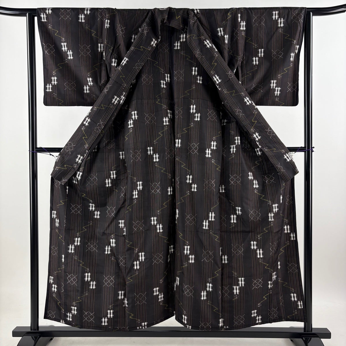 紬 身丈154cm 裄丈62cm S 単衣 縞 井桁 焦茶色 正絹 秀品｜中古・古着