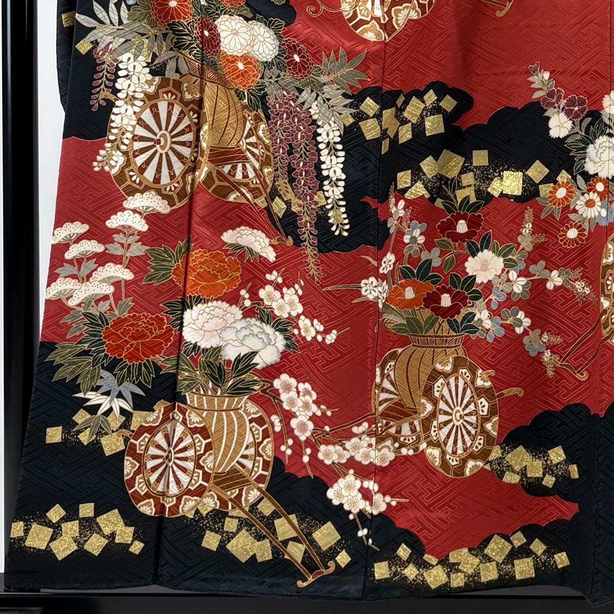 振袖 身丈157.5cm 裄丈62cm S 袷 花車 箔散らし 金彩 染め分け 茜色