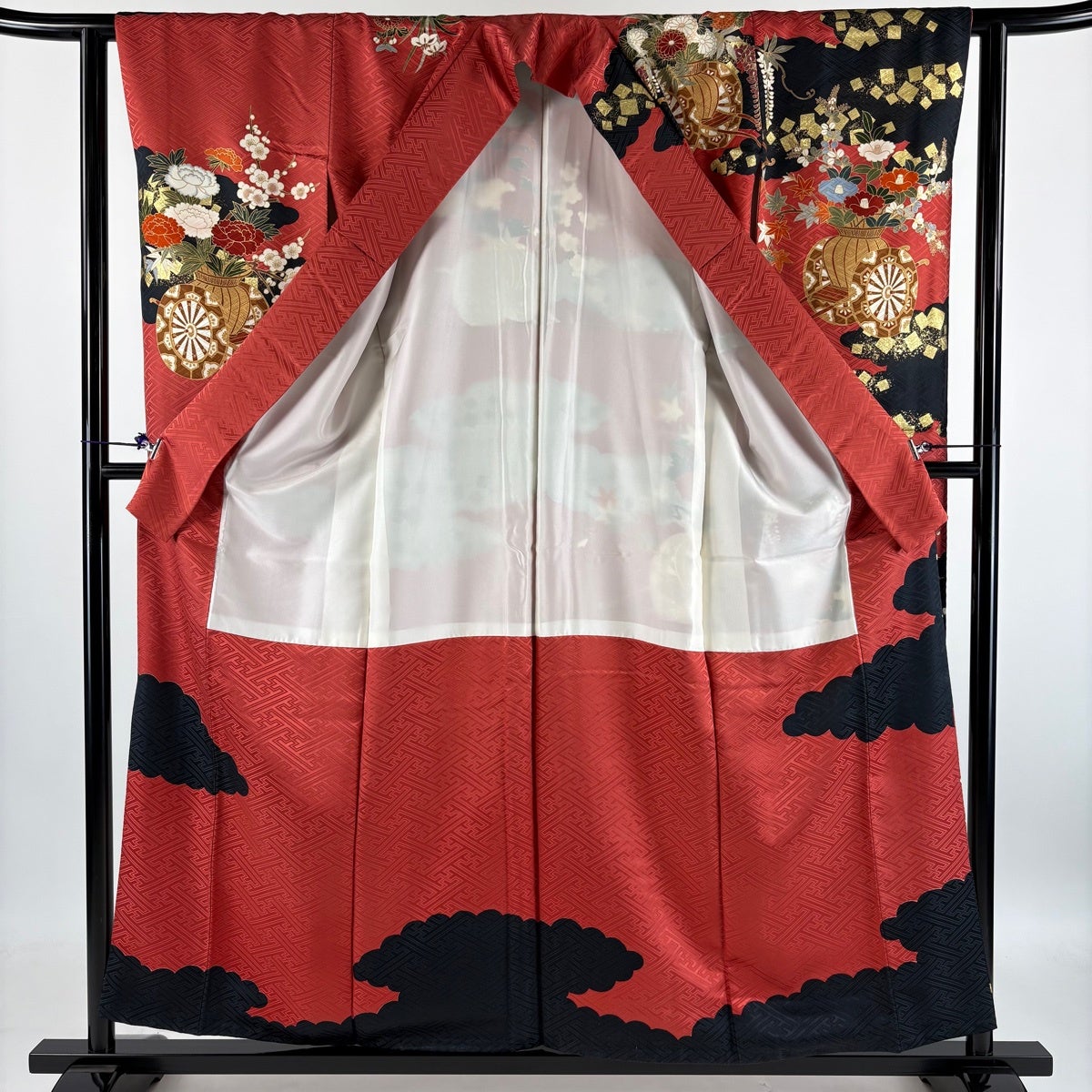 振袖 身丈157.5cm 裄丈62cm S 袷 花車 箔散らし 金彩 染め分け 茜色