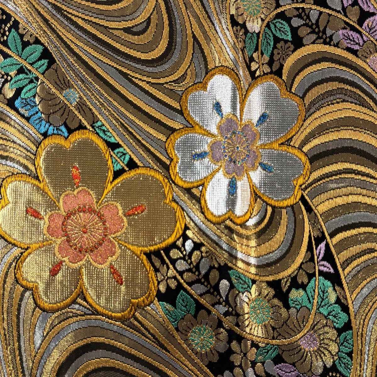 美品】 袋帯 秀品 証紙あり 草花 流水 金糸 箔 黒 六通 正絹｜中古
