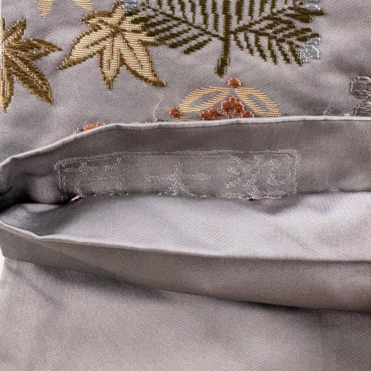 袋帯 秀品 落款あり 草木染 鶴 松竹梅 刺繍 箔 灰紫 六通 正絹｜中古