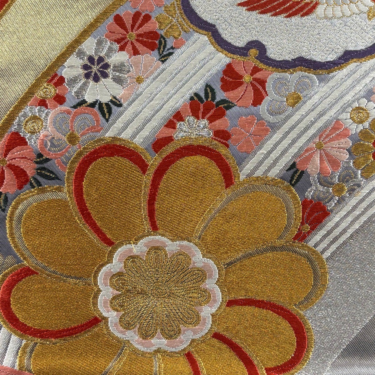 袋帯　雪輪　枝垂れ花模様　鈴　菊花　桜花　銀糸　金糸　着物　帯　034k 美品】 袋帯 秀品 花鳥 雪輪 金銀糸 箔 銀色 六通 正絹｜中古・古着