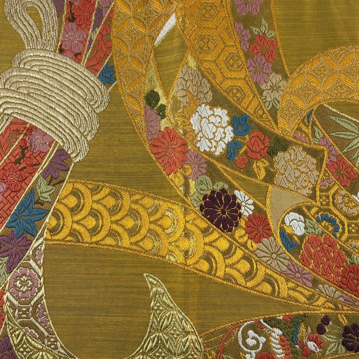 美品】 袋帯 秀品 振袖向き 束ね熨斗 花鳥 唐織 金糸 山吹茶色 六通