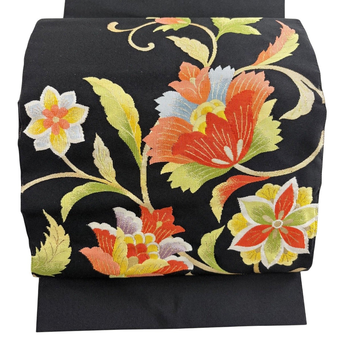 新入荷！！美品 リサイクル 正絹 八寸名古屋帯 松葉仕立て 裂小花文様 お稽古事 美品】 名古屋帯 秀品 八寸名古屋帯 松葉仕立て 草花 箔 黒 正絹｜中古