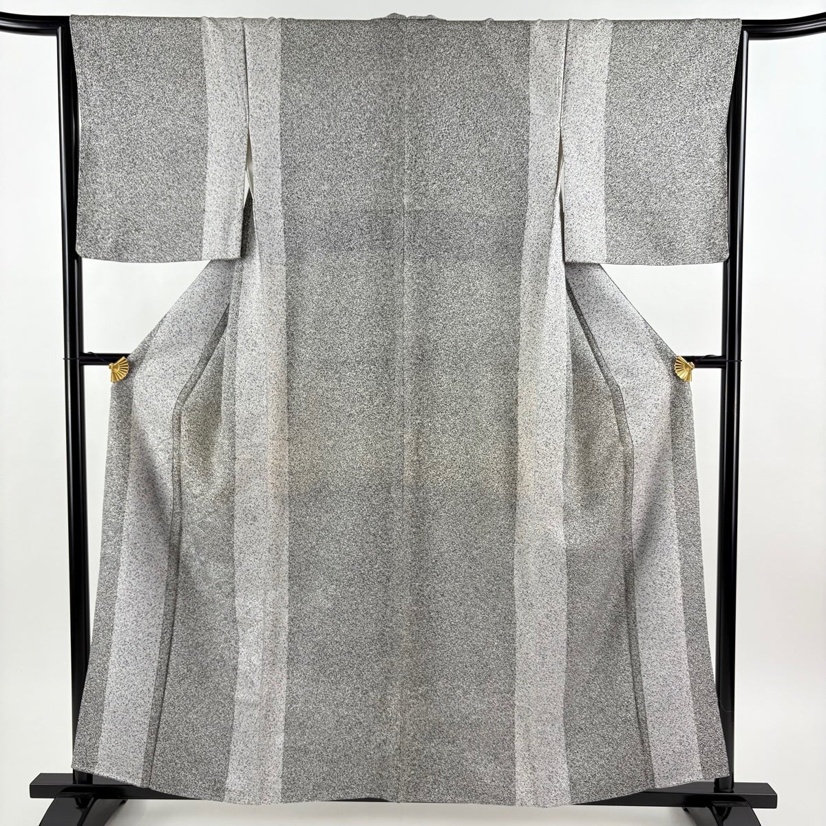 紬 身丈157.5cm 裄丈66cm M 袷 幾何学模様 墨色 正絹 秀品｜中古・古着