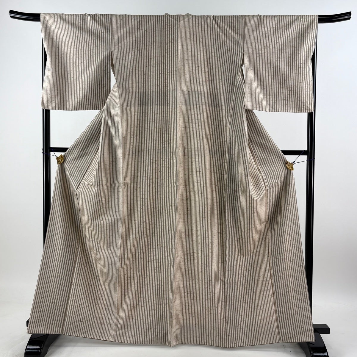 shimeji ベージュ×グレー 玉紬系 絞り 紬小紋 帯と2点セット 美品】 紬 身丈165cm 裄丈67cm M 袷 名古屋帯セット 灰茶 正絹 名品
