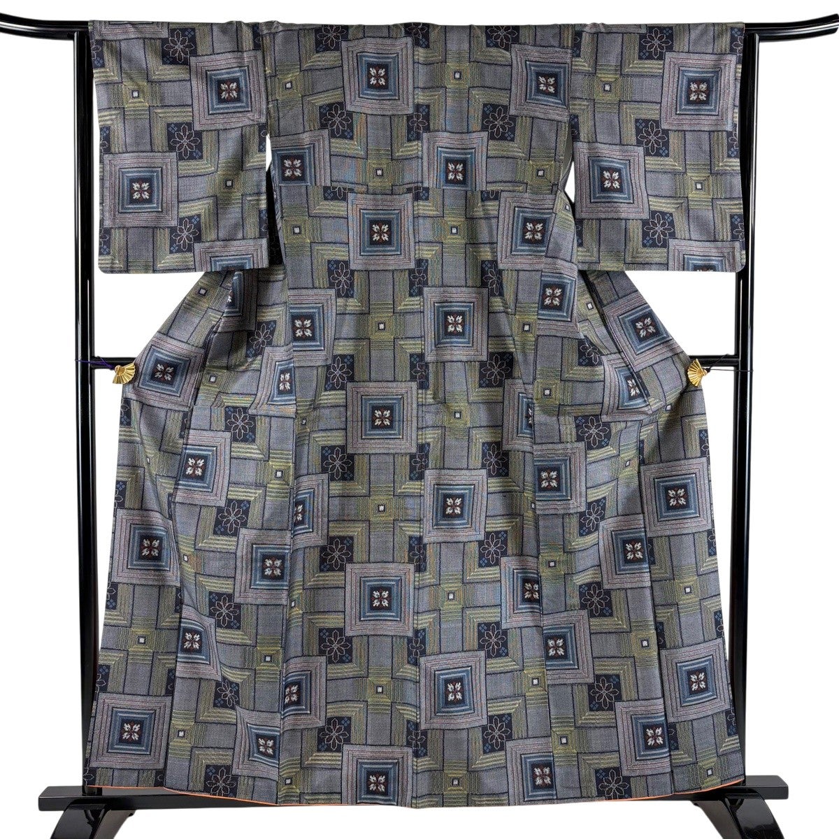 美品】 紬 身丈160cm 裄丈64cm M 袷 花 幾何学 紺色 正絹 秀品｜中古