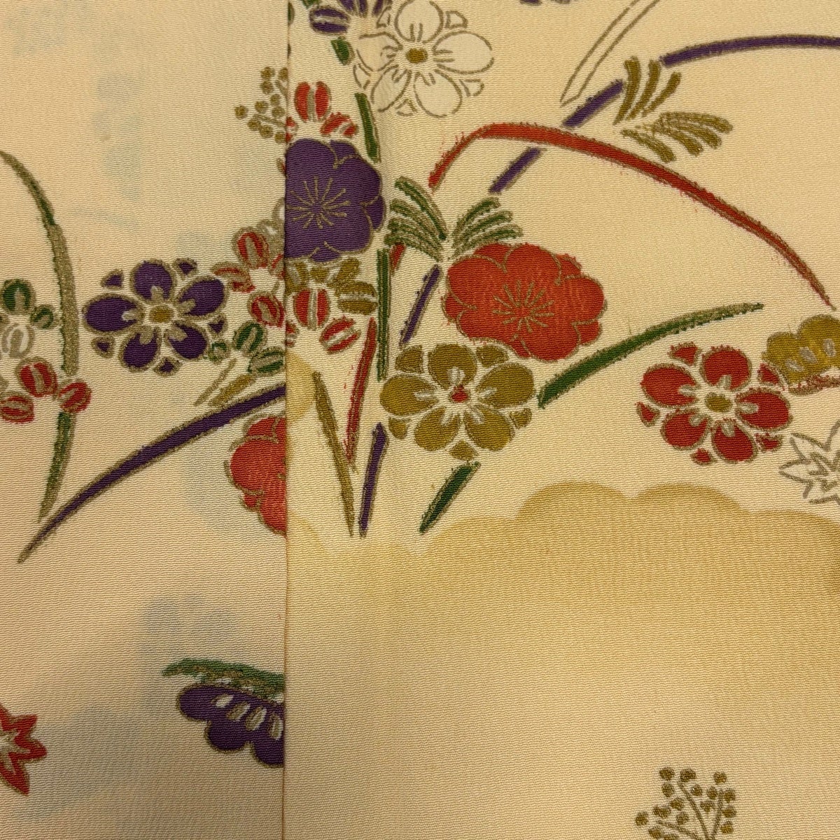小紋 身丈161cm 裄丈64.5cm M 袷 梅 笠松 金彩 ベージュ 正絹 優品