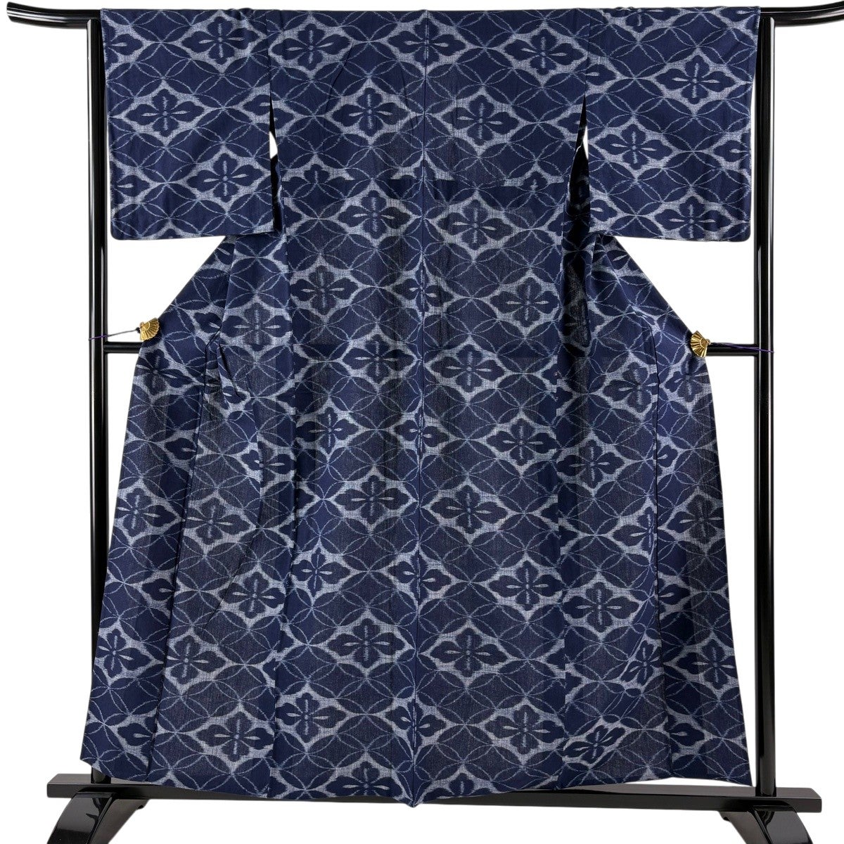 紬 身丈157cm 裄丈64cm M 単衣 花菱 七宝 紺色 正絹 秀品｜中古・古着