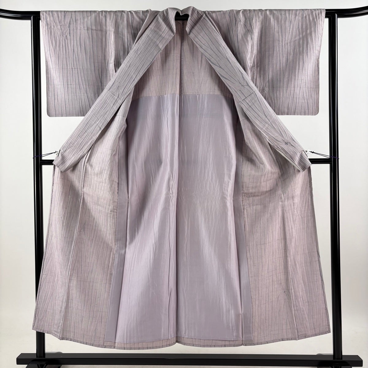 美品】 小紋 身丈151.5cm 裄丈62cm S 単衣 紬地 幾何学模様 絞り 薄紫