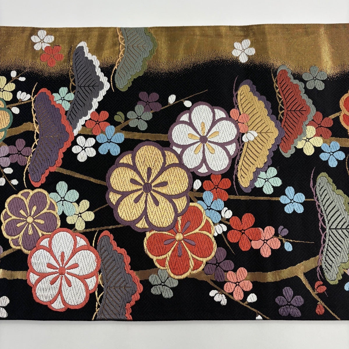 袋帯 秀品 関西仕立て 枝梅 笠松 唐織 箔 黒 六通 正絹｜中古・古着