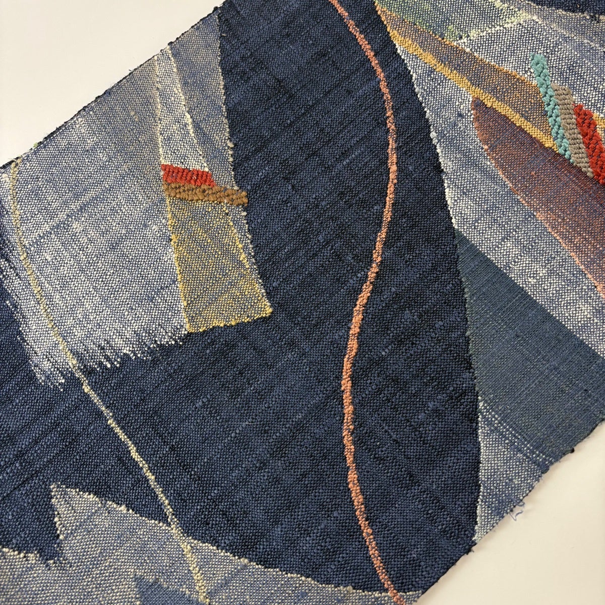 美品】名古屋帯 逸品 落款あり 八寸名古屋帯 松葉仕立て 幾何学 紺色