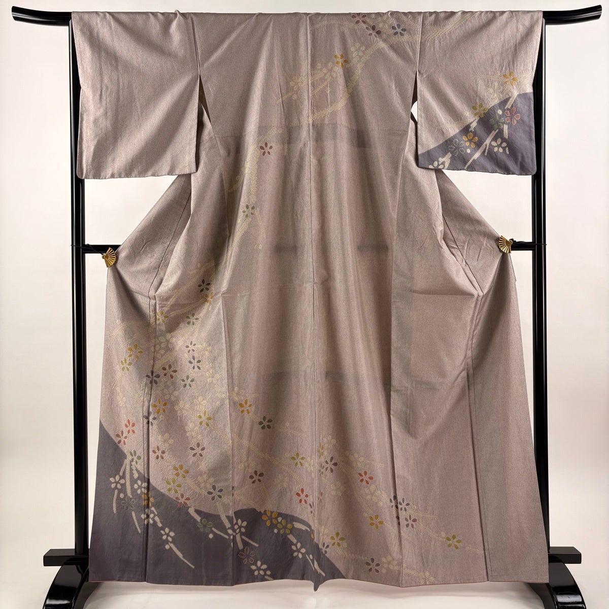 訪問着 身丈161.5cm 裄丈66cm M 袷 落款あり 草花 金彩 染め分け