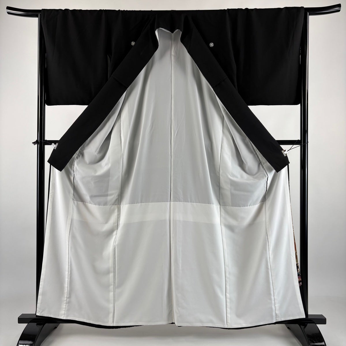 黒留袖 身丈159.5cm 裄丈66cm M 袷 華文 鳳凰 金彩 黒 正絹 優品｜中古