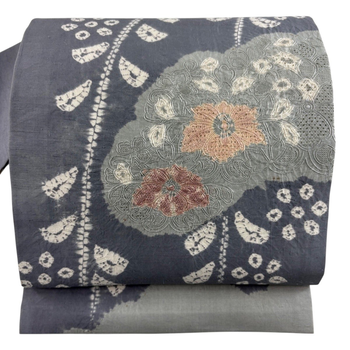 名古屋帯 秀品 紬地 草花 雲文 刺繍 絞り 青灰色 正絹｜中古・古着