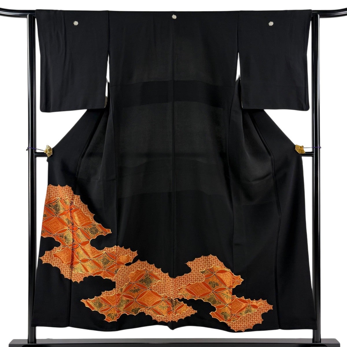 美品　裄丈長め　作家物　正絹黒留袖　単品 美品】 黒留袖 身丈158cm 裄丈63.5cm S 袷 落款あり 建物 水辺の風景