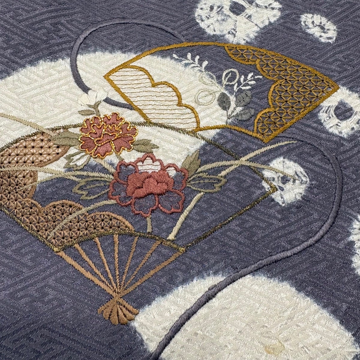 付下げ 身丈154.5cm 裄丈64cm M 袷 扇 流水 刺繍 絞り 灰紫 正絹 優品
