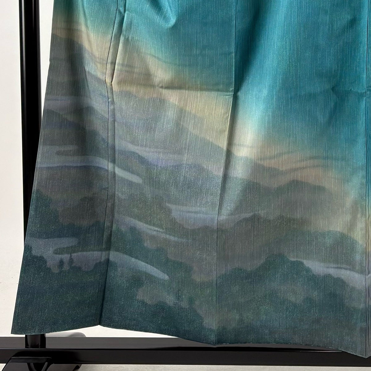 美品】 付下げ 身丈158cm 裄丈64cm M 袷 紬地 落款あり 山並み 霞