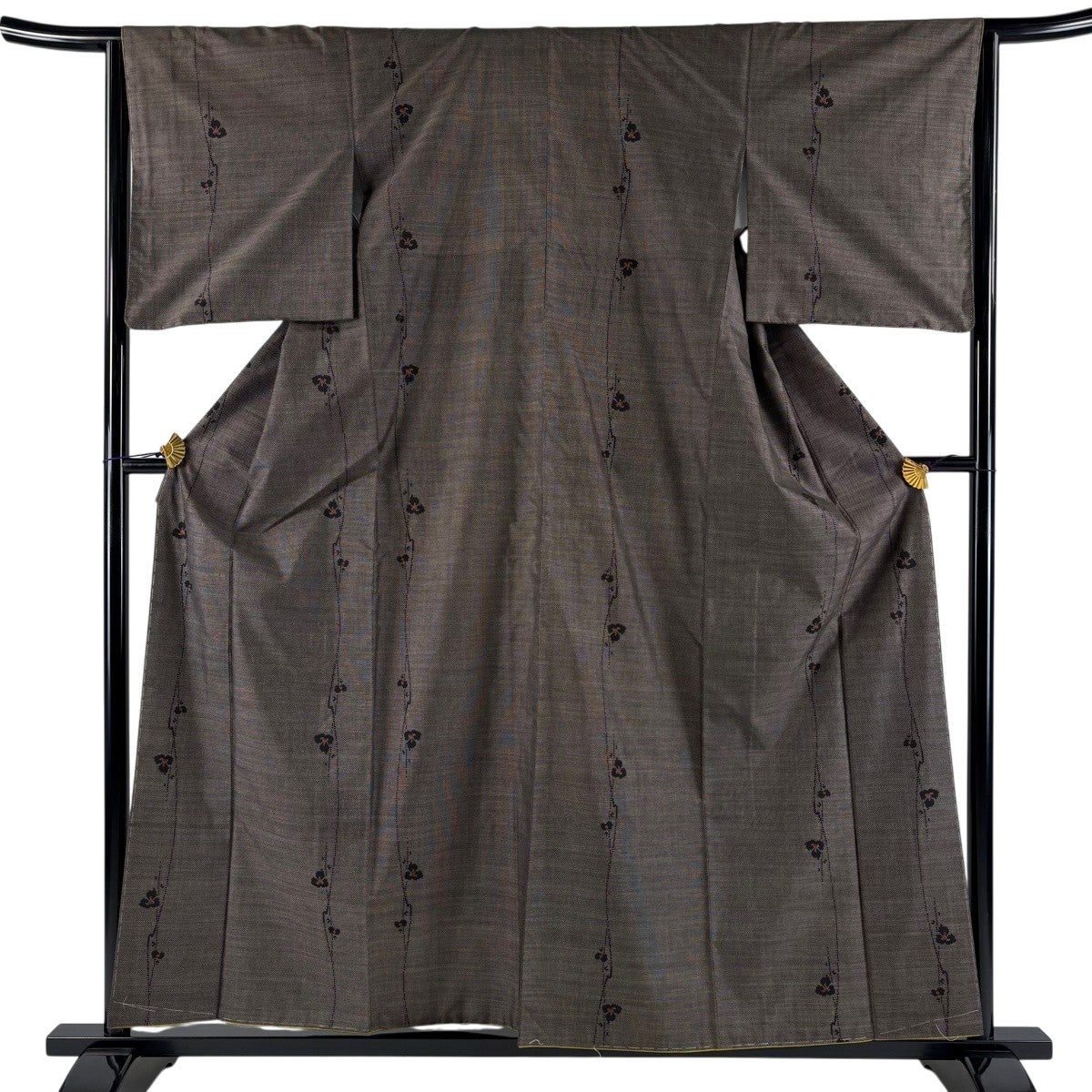 美品】 紬 身丈158.5cm 裄丈64cm M 袷 枝花 焦茶色 正絹 秀品｜中古