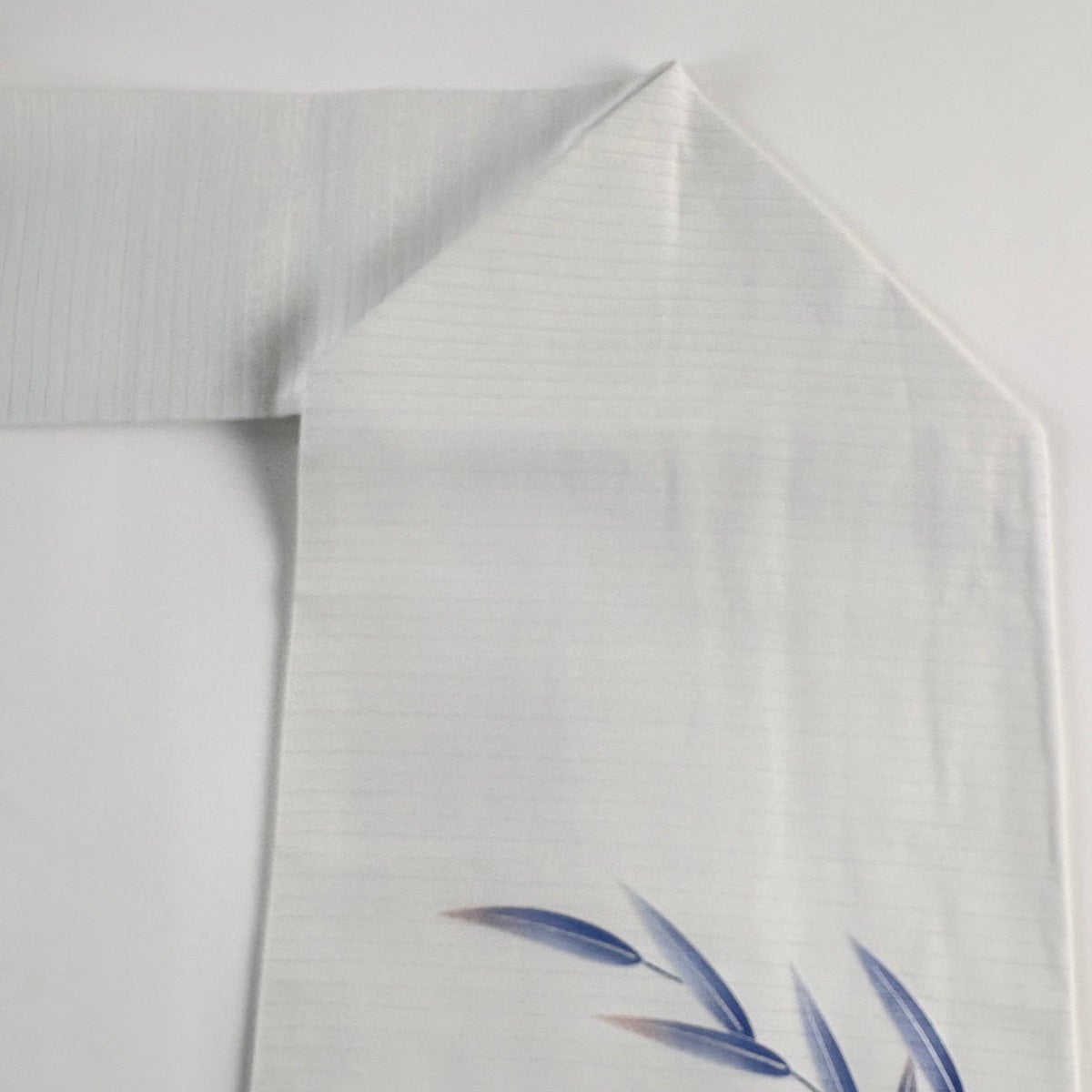 美品】 名古屋帯 秀品 落款あり 夏帯 絽 舟 笹 銀彩 白 正絹｜中古