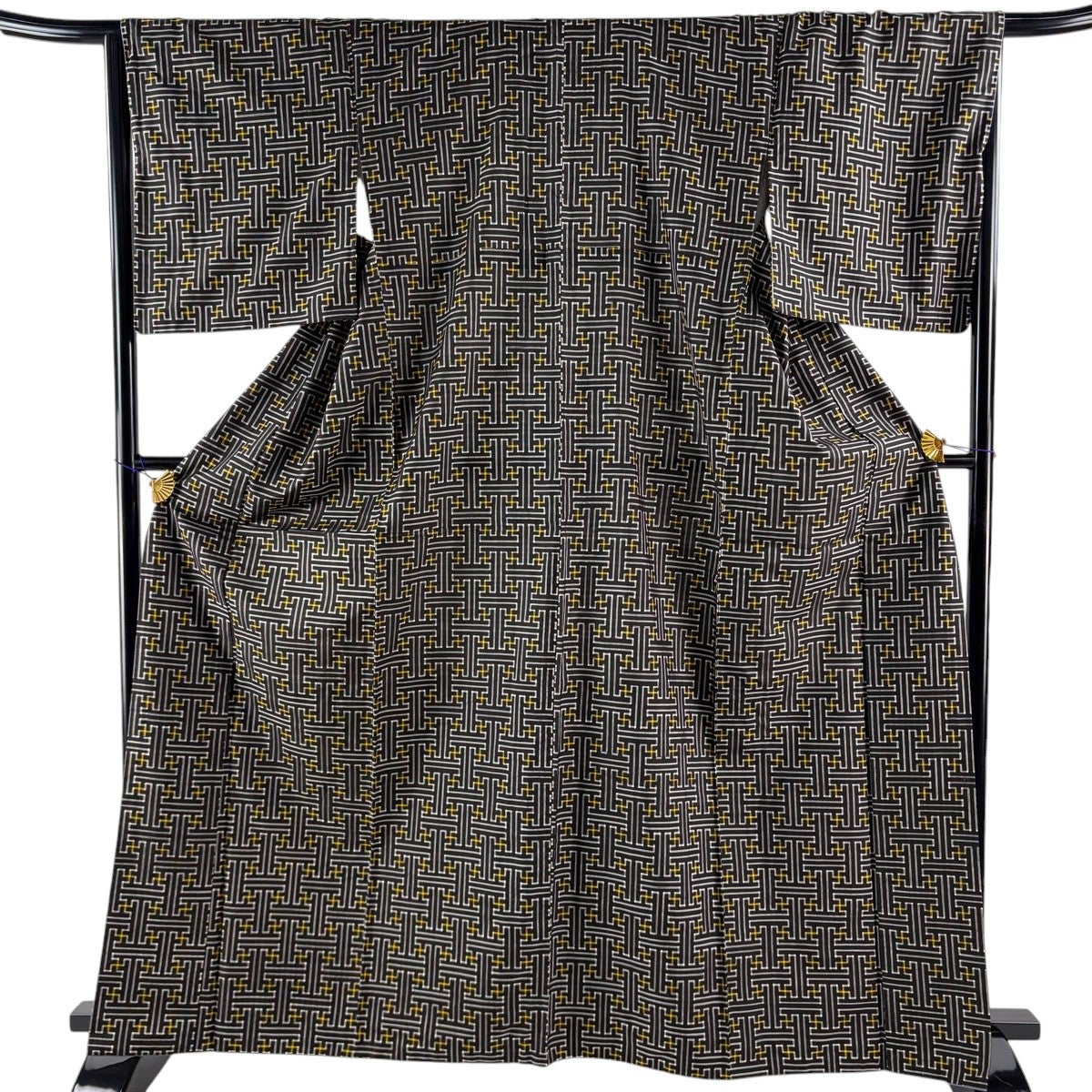 紬 身丈166cm 裄丈66.5cm M 袷 幾何学 黒 正絹 逸品｜中古・古着
