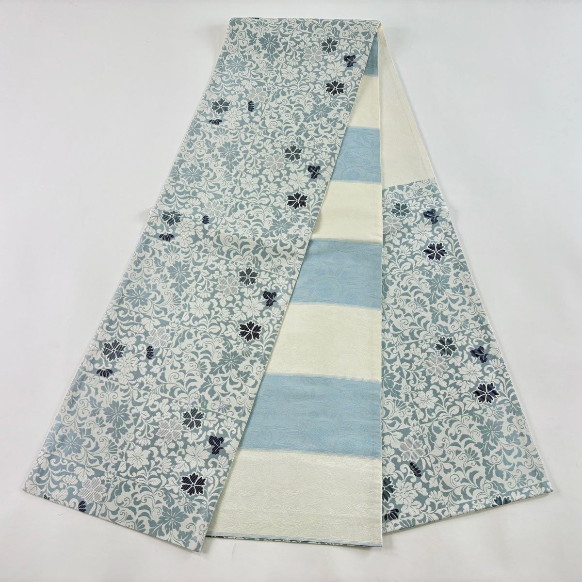 美品】 袋帯 名品 花唐草 市松 水色 六通 正絹｜中古・古着