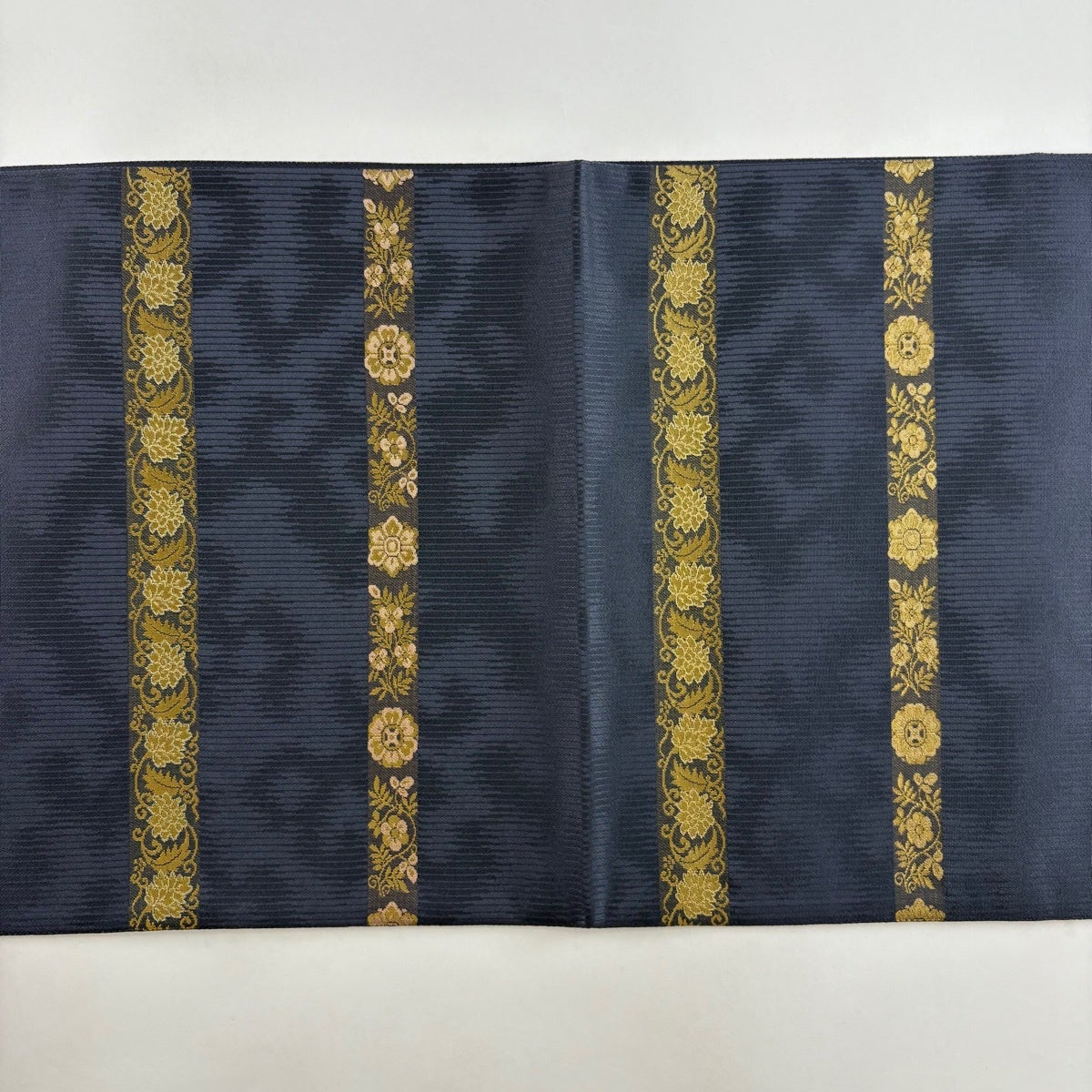 美品】 袋帯 名品 箔屋清兵衛 落款あり 黄金繭 華文 横段 金糸 箔 青