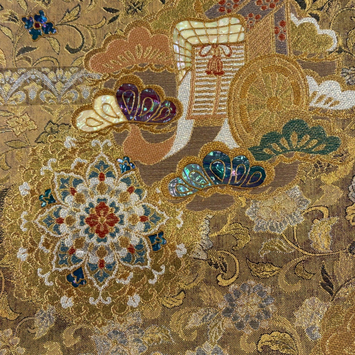 袋帯 名品 御所車 花唐草 螺鈿 箔 金茶 お太鼓柄 正絹｜中古・古着