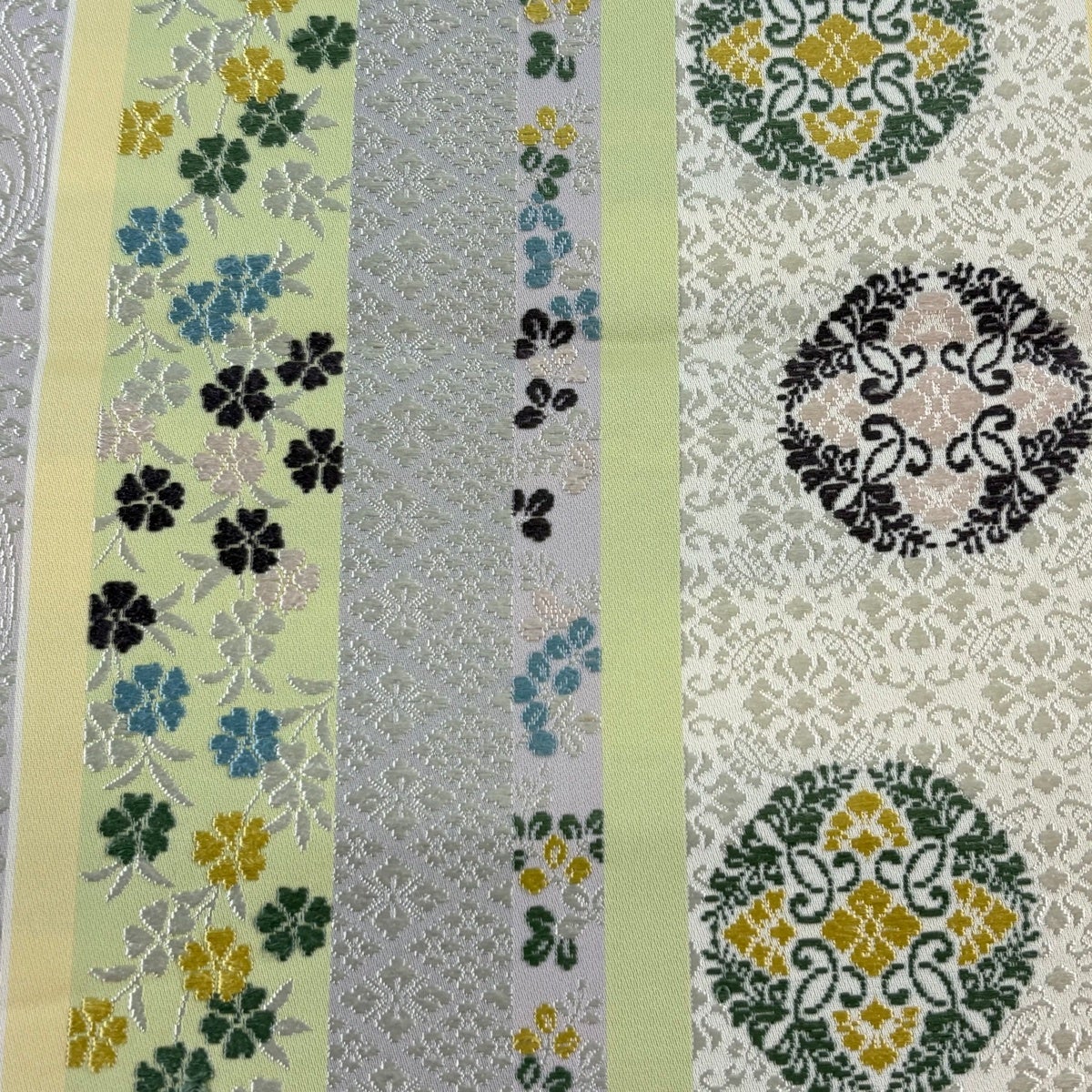 袋帯 名品 平安王朝襲色目 華文 桜 刺繍 灰紫 六通 正絹｜中古・古着