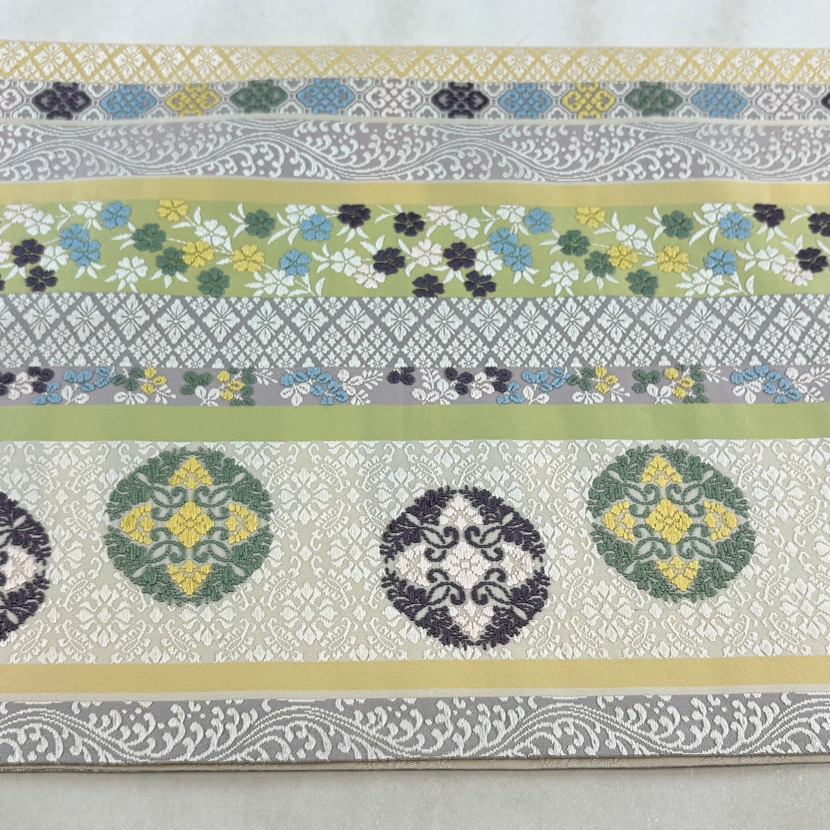 袋帯 名品 平安王朝襲色目 華文 桜 刺繍 灰紫 六通 正絹｜中古・古着