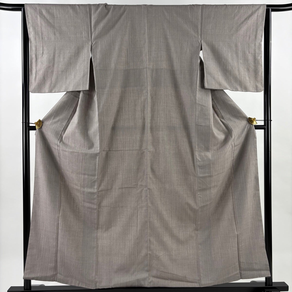 着物　結城紬　身長150㎝位 美品】 結城紬 身丈152cm 裄丈64cm M 袷 本場結城紬 宮崎株式会社 証紙