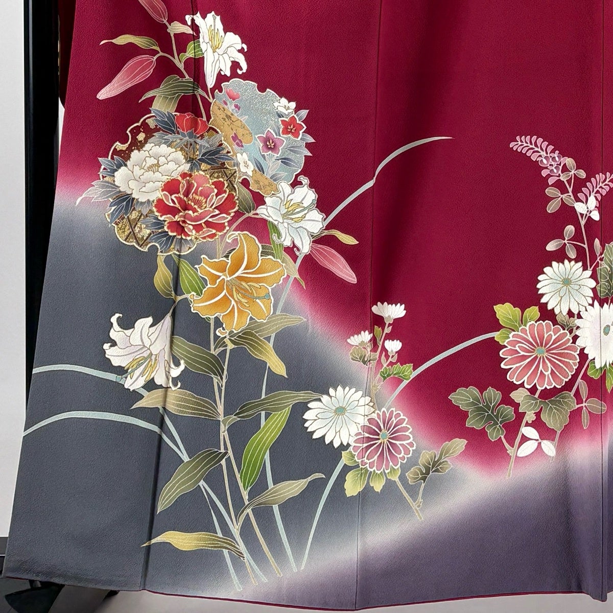 振袖 身丈162cm 裄丈68cm L 袷 雪輪 草花 金糸 金銀彩 赤紫 正絹 名品