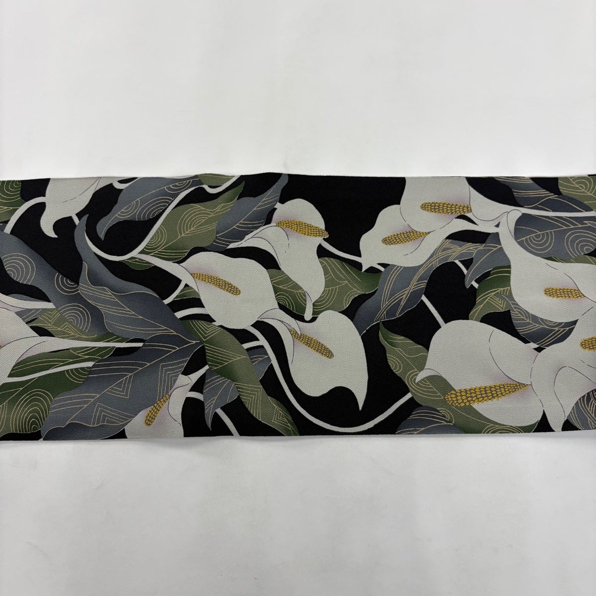 名古屋帯 名品 水芭蕉 縮緬 黒 正絹｜中古・古着・リサイクル着物通販