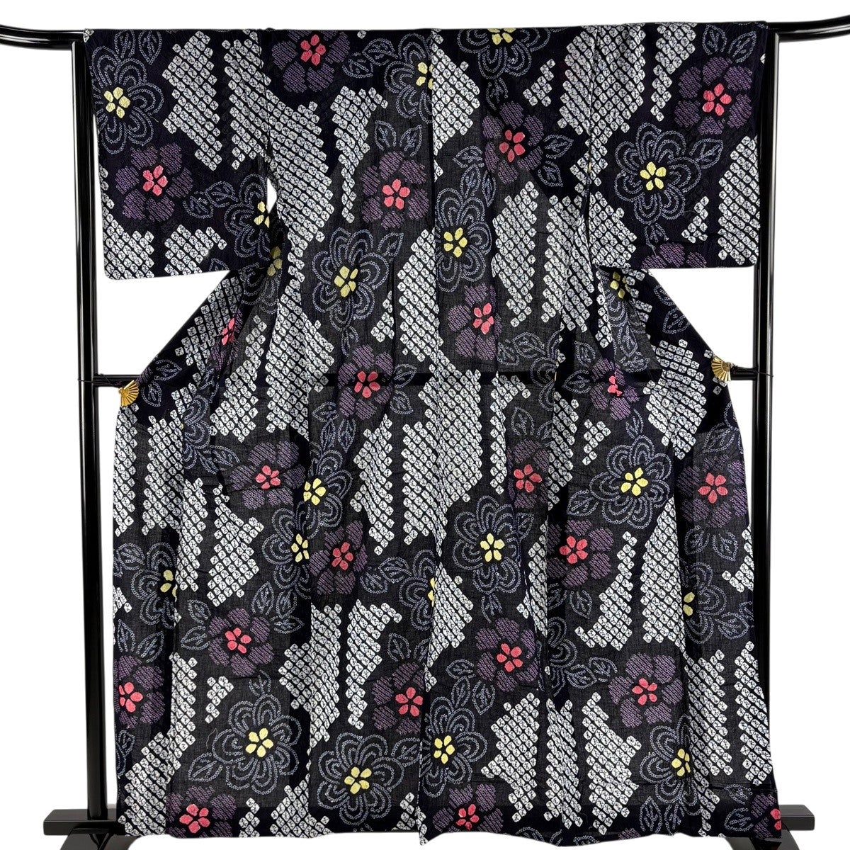 美品】 浴衣 身丈156cm 裄丈65cm M 絞り浴衣 花 濃紺 綿 名品｜中古