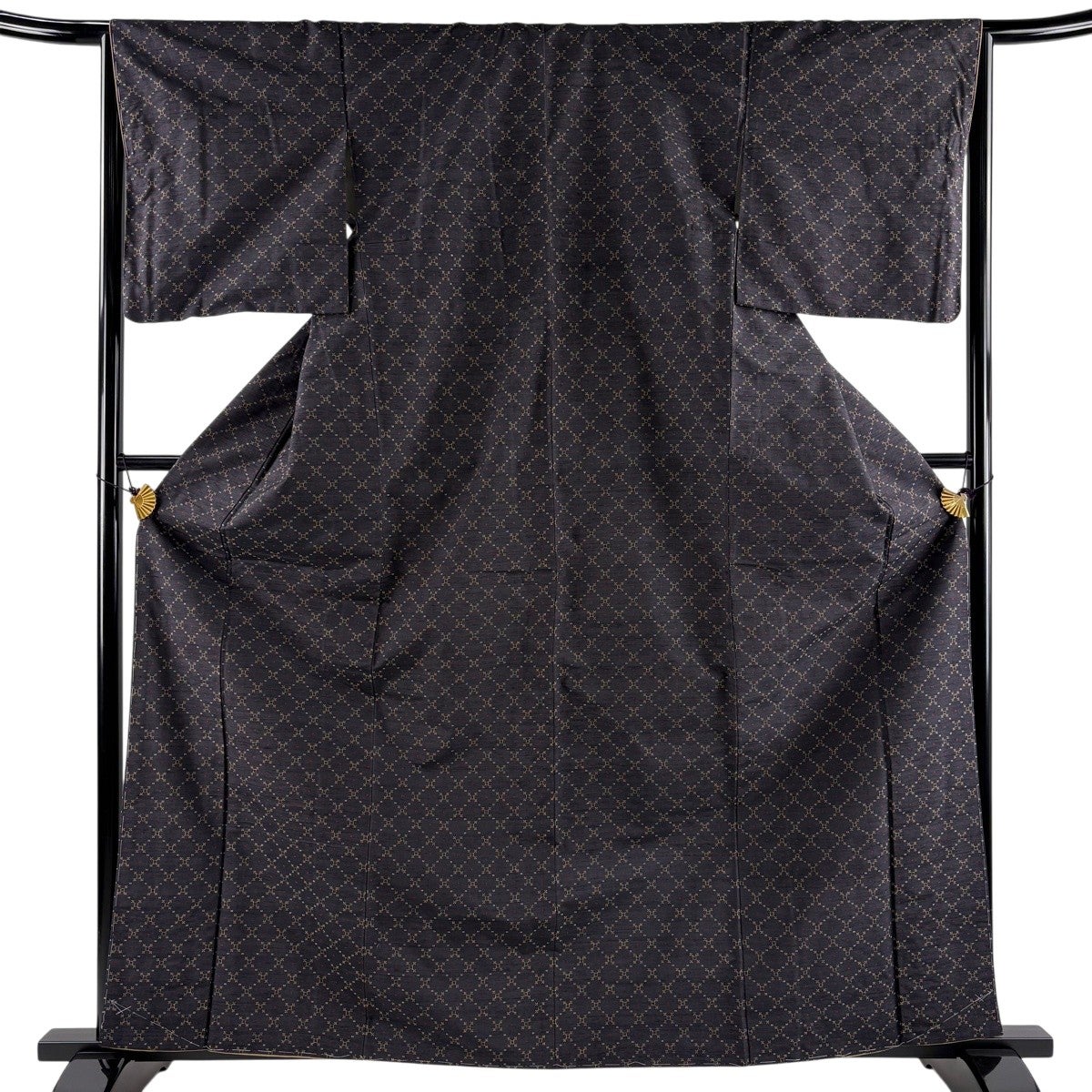 美品】 紬 身丈163.5cm 裄丈65cm M 袷 バチ衿 証紙あり 斜め格子