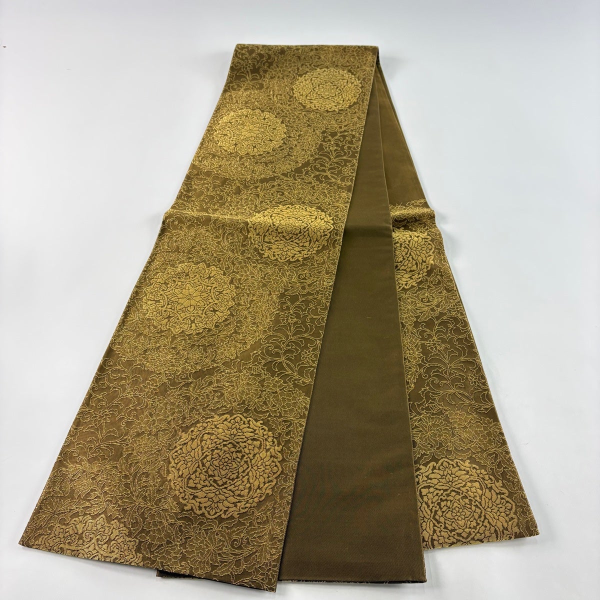美品】 袋帯 名品 華文 花唐草 箔 黄土色 六通 正絹｜中古・古着