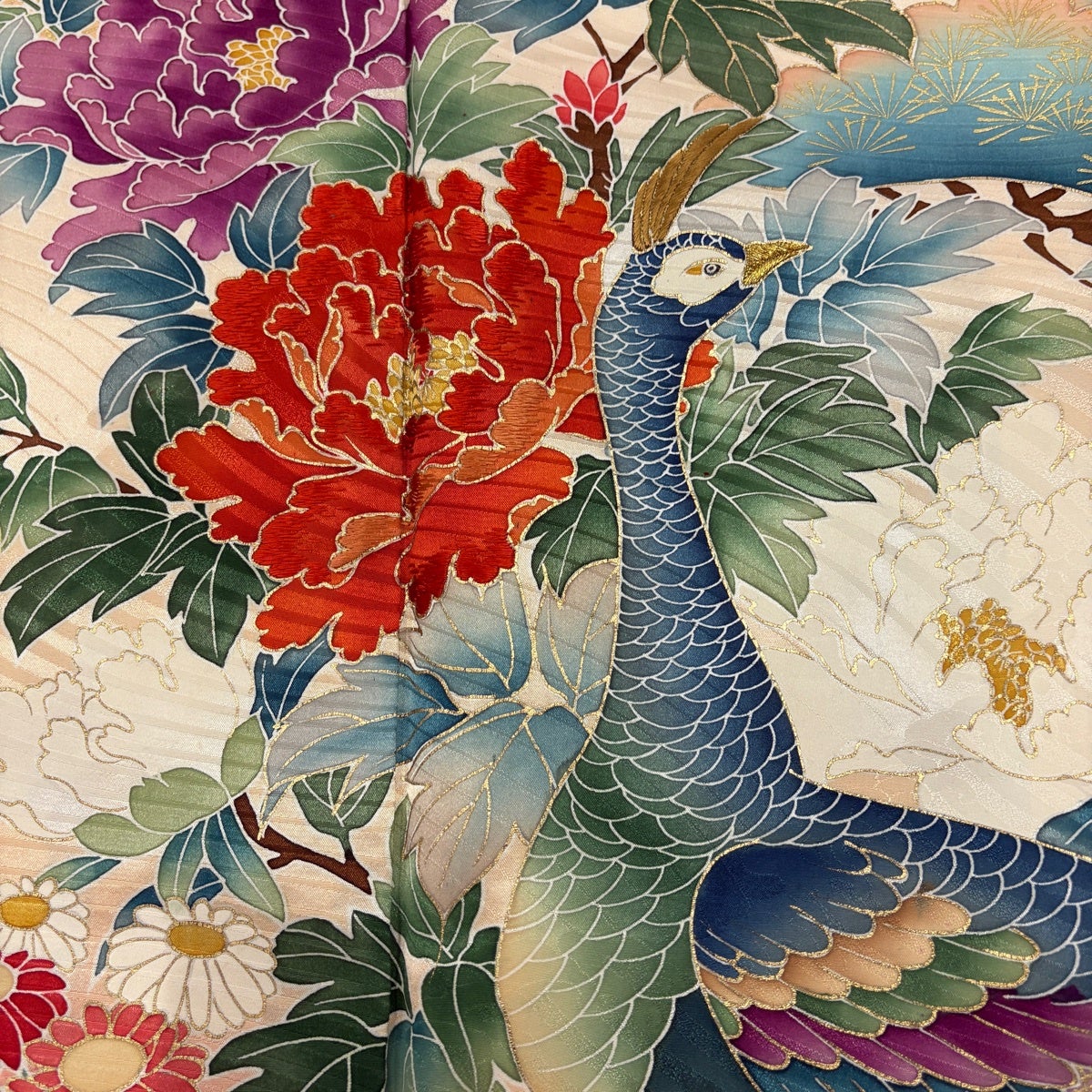振袖 身丈165.5cm 裄丈63cm S 袷 孔雀 牡丹 刺繍 金彩 濃紫 正絹 秀品