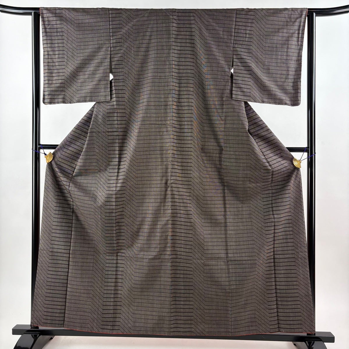 紬 身丈169cm 裄丈68.5cm L 袷 鶴 焦茶色 正絹 秀品｜中古・古着
