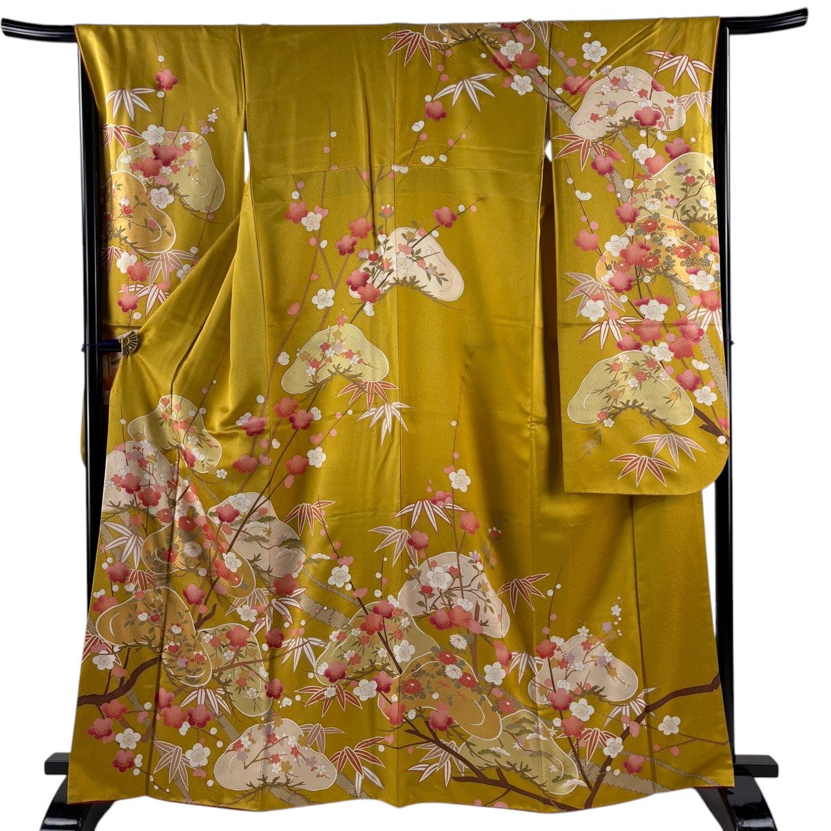 振袖　金彩　牡丹　蝶　藤　菊花　身丈162　裄65　正絹　着物　032tz 振袖 身丈165.5cm 裄丈63cm S 袷 孔雀 牡丹 刺繍 金彩 濃紫 正絹 秀品