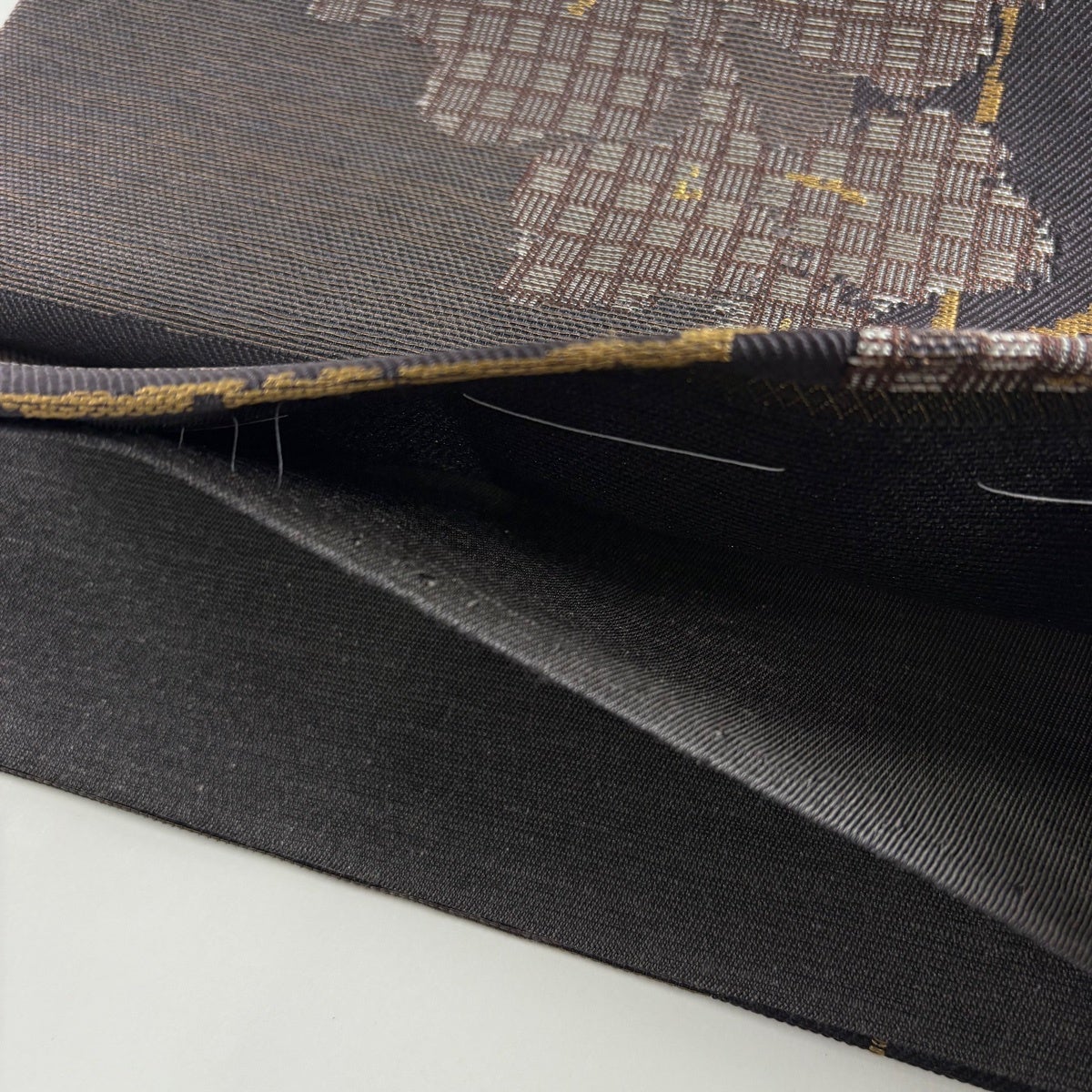 美品】 袋帯 名品 市松 幾何学模様 金糸 濃紫 六通 正絹｜中古・古着