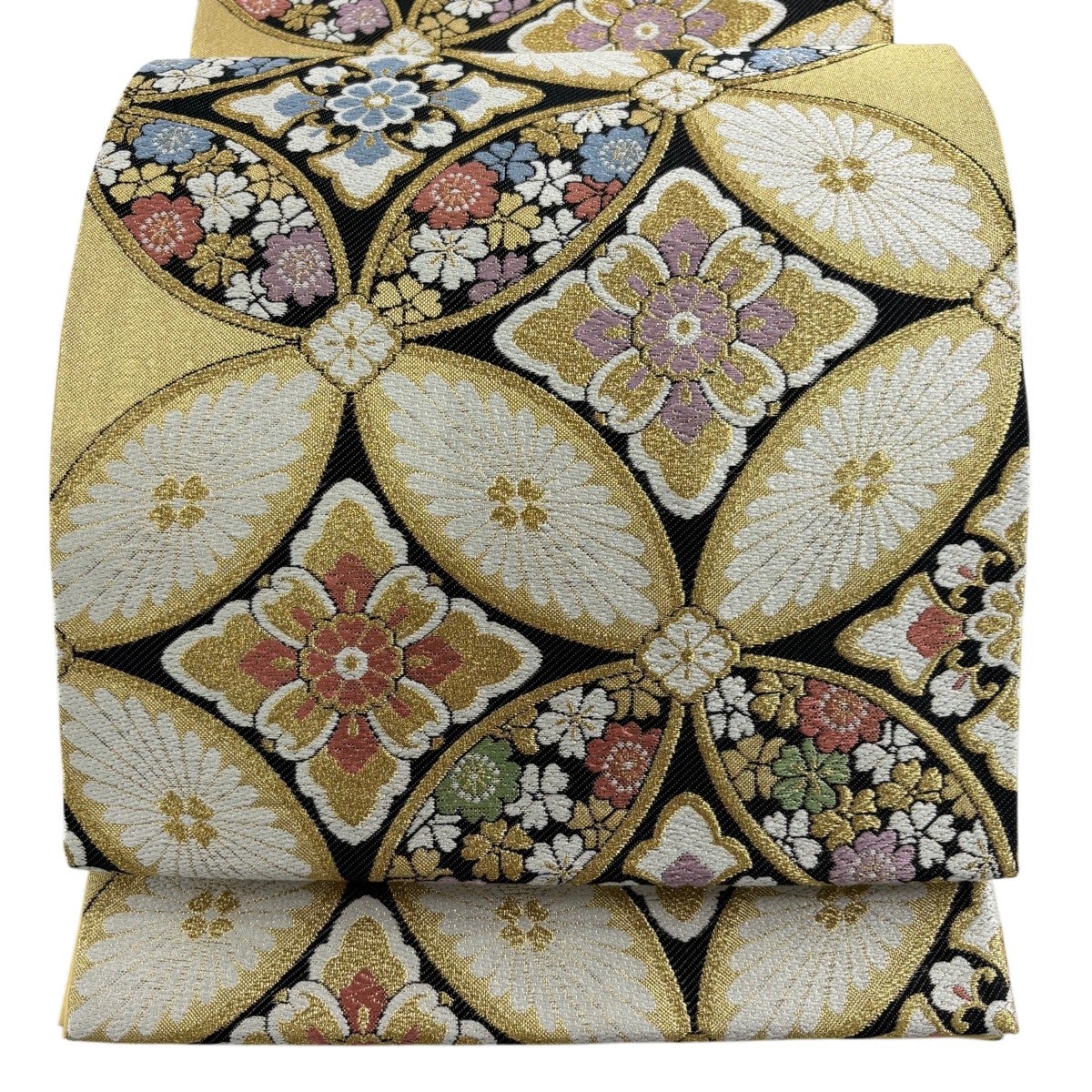 美品】 袋帯 名品 七宝文 桜 刺繍 金糸 黒 六通 正絹｜中古・古着