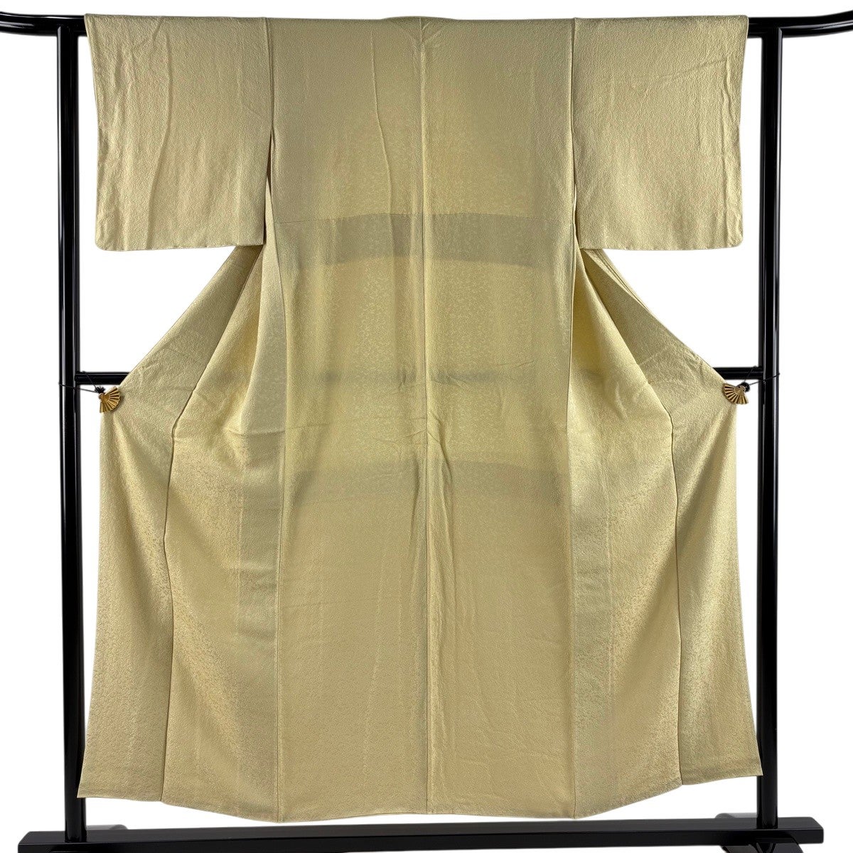美品】 色無地 身丈153cm 裄丈61cm S 袷 地紋 ベージュ 正絹 秀品 一つ
