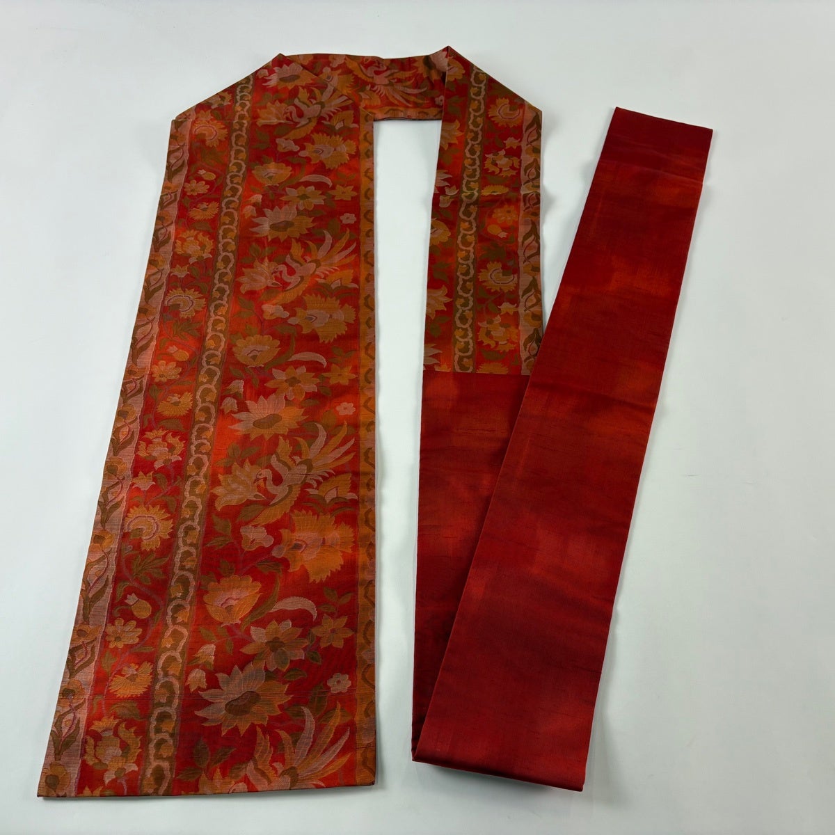 専用帯7850 ●高級 正絹 紬 紅型 名古屋帯 名古屋帯 優品 紬地 草花 尾長鳥 茜色 正絹｜中古・古着・リサイクル
