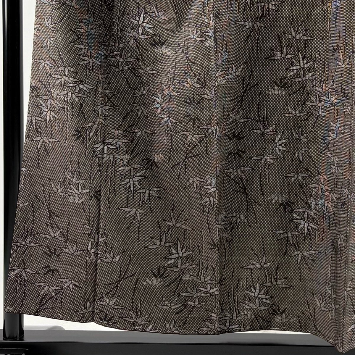 美品】 大島紬 身丈156.5cm 裄丈64.5cm M 袷 純泥染 証紙あり 笹 焦