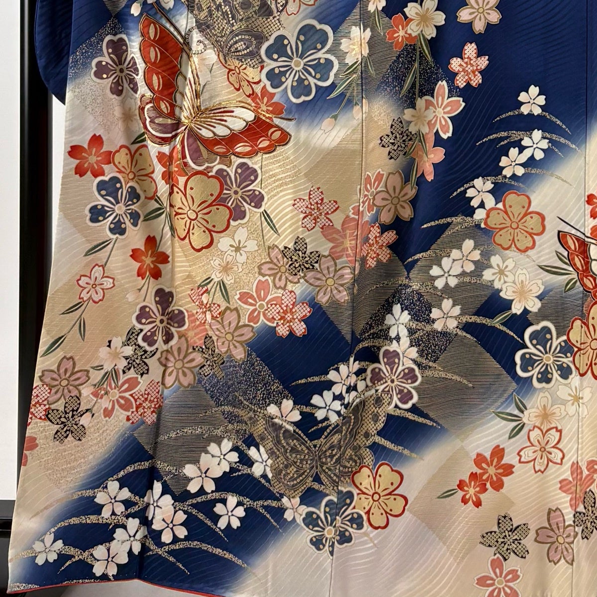 振袖 身丈165cm 裄丈68cm L 袷 蝶 枝垂れ桜 金糸 金彩 青 正絹 秀品
