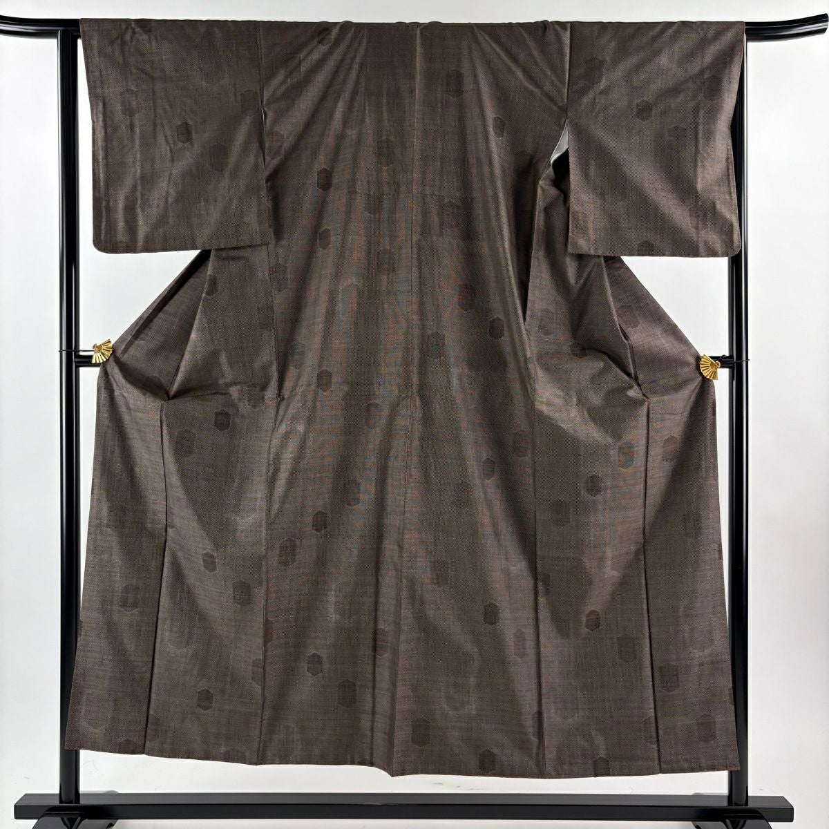 美品】 お召 身丈163cm 裄丈65.5cm M 袷 幾何学模様 黒 正絹 逸品